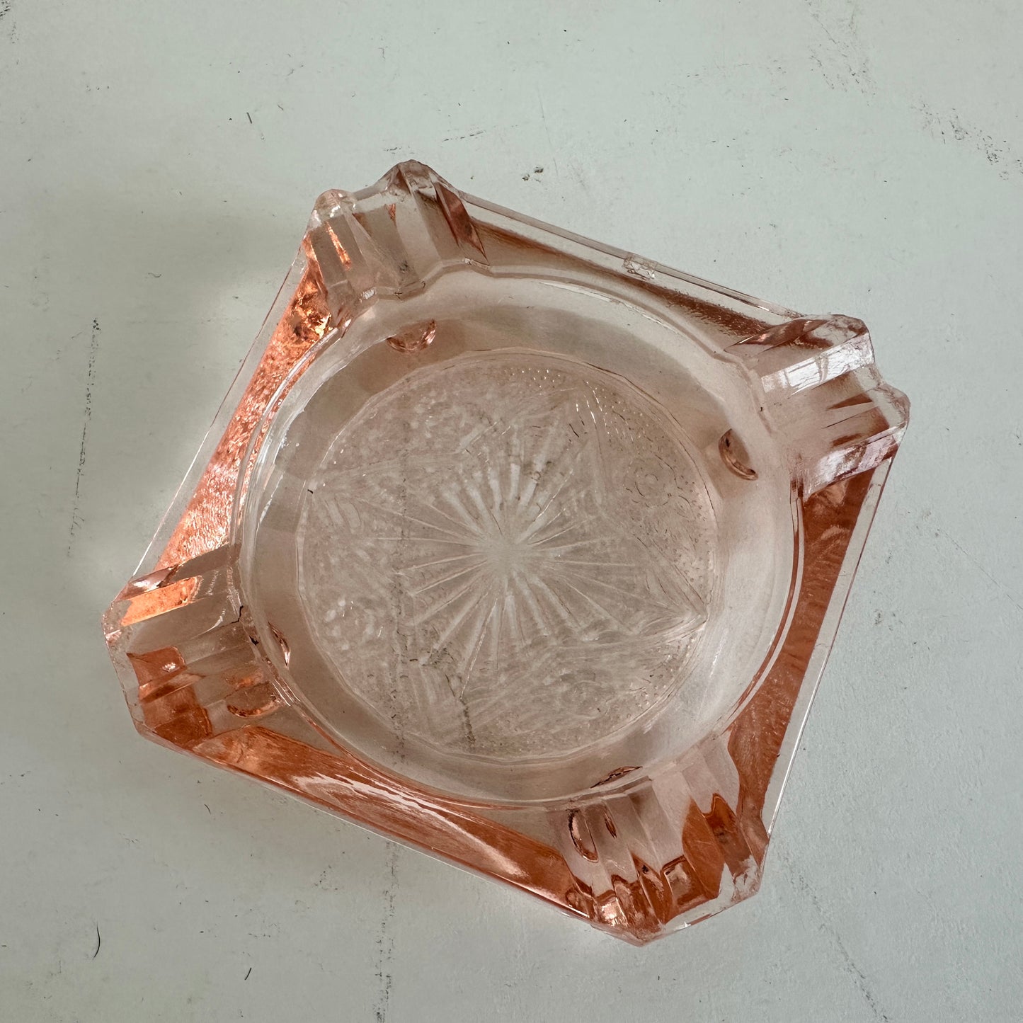 AA008 PEACH TINTED GLASS ASHTRAY