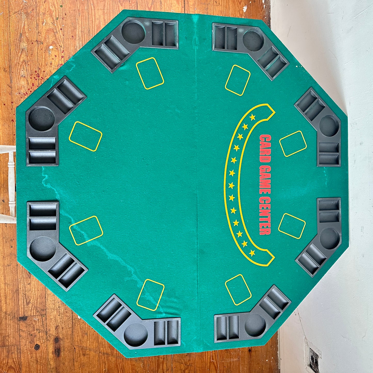 AA023 DISTRESSED FOLDING POKER TABLE WITH CARRYING CASE
