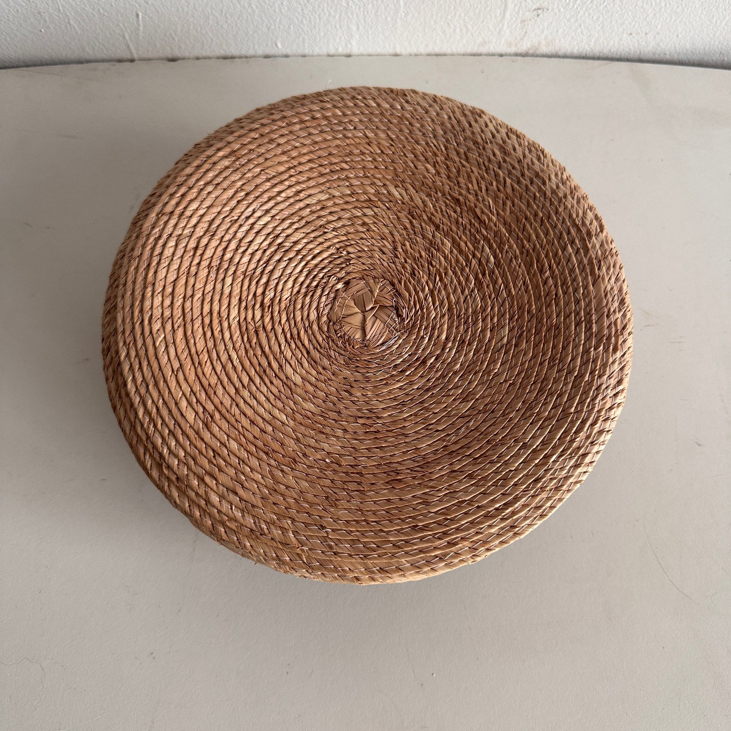 BB008 JAPANESE WOVEN BASKET WITH LID
