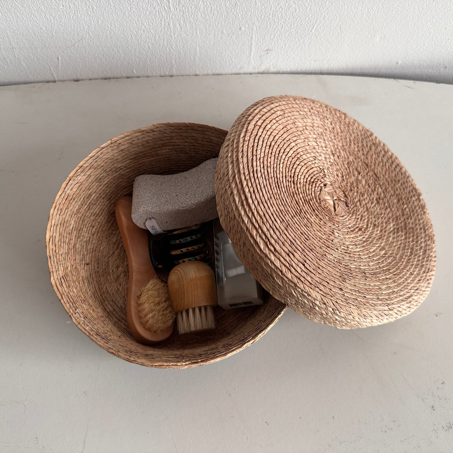 BB008 JAPANESE WOVEN BASKET WITH LID