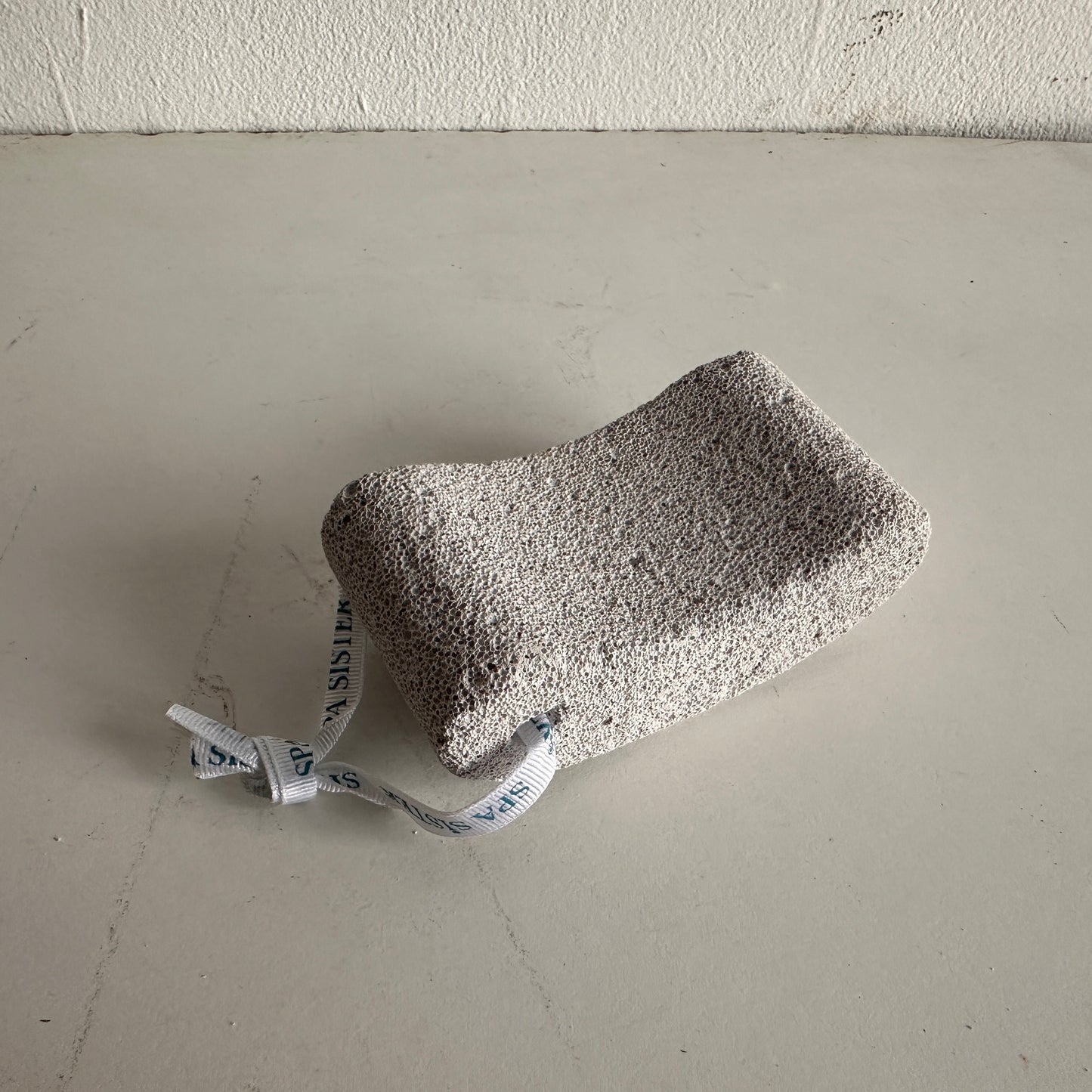 BB009 PUMICE STONE