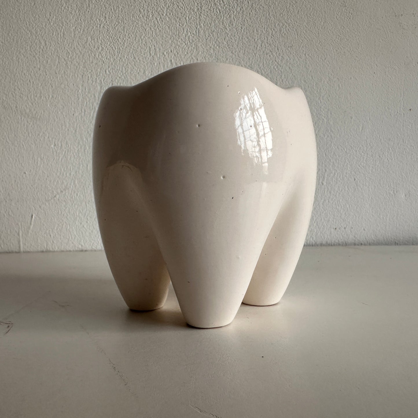 BB013 TOOTH TOOTHBRUSH HOLDER