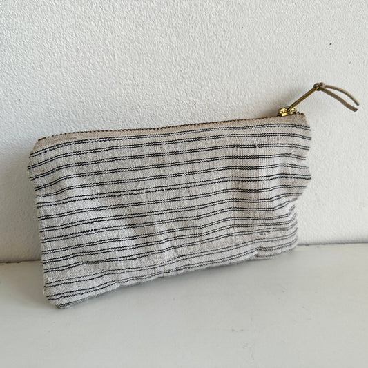 BB027 STRIPED STICHING MAKEUP POUCH