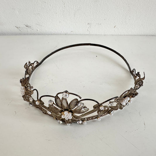 BB034 ANTIQUE TIARA