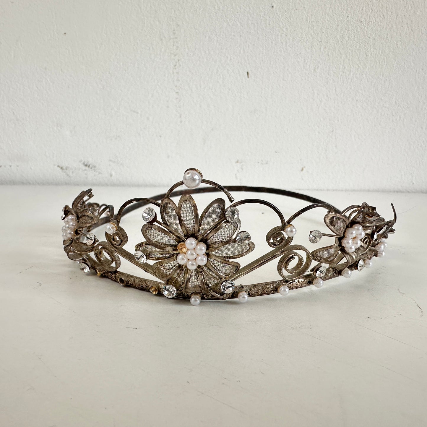BB034 ANTIQUE TIARA