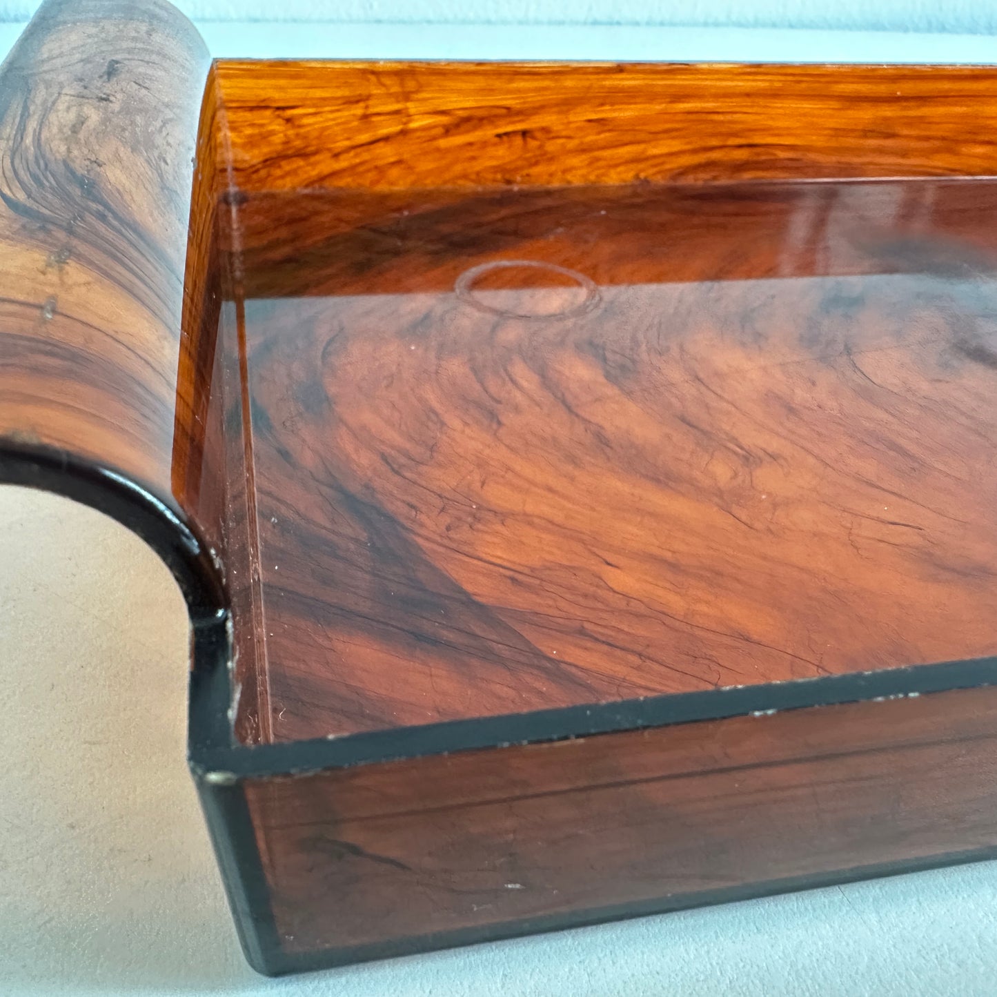 BB037 VINTAGE DISTRESSED PLASTIC AMBER SWIRL VANITY TRAY