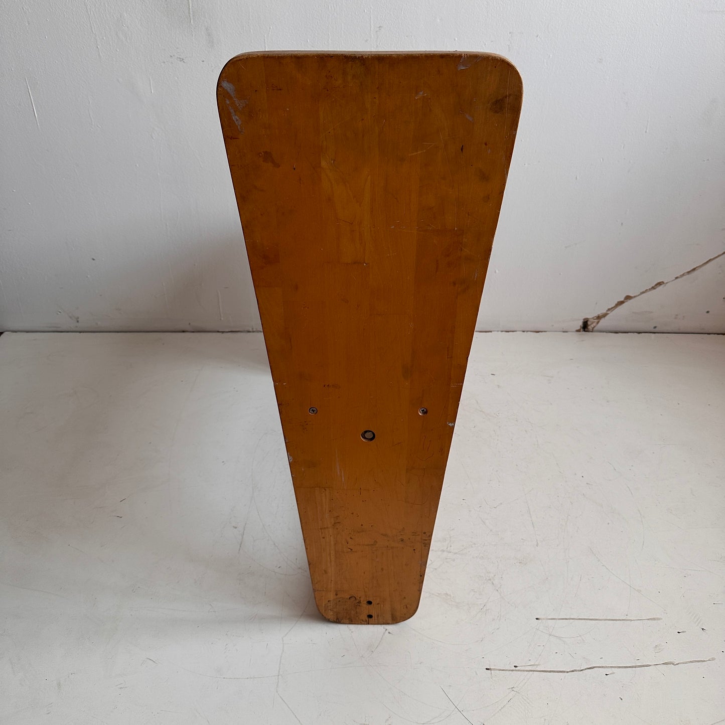 BE002 ART HORSE BENCH #1