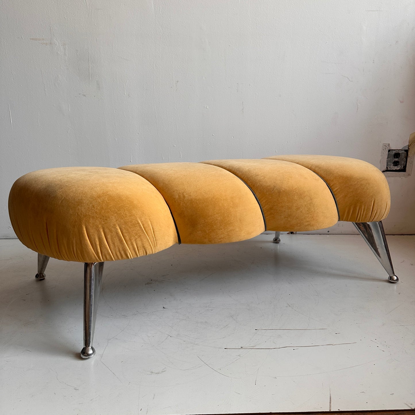 BE004 TWIZTED YELLOW BENCH