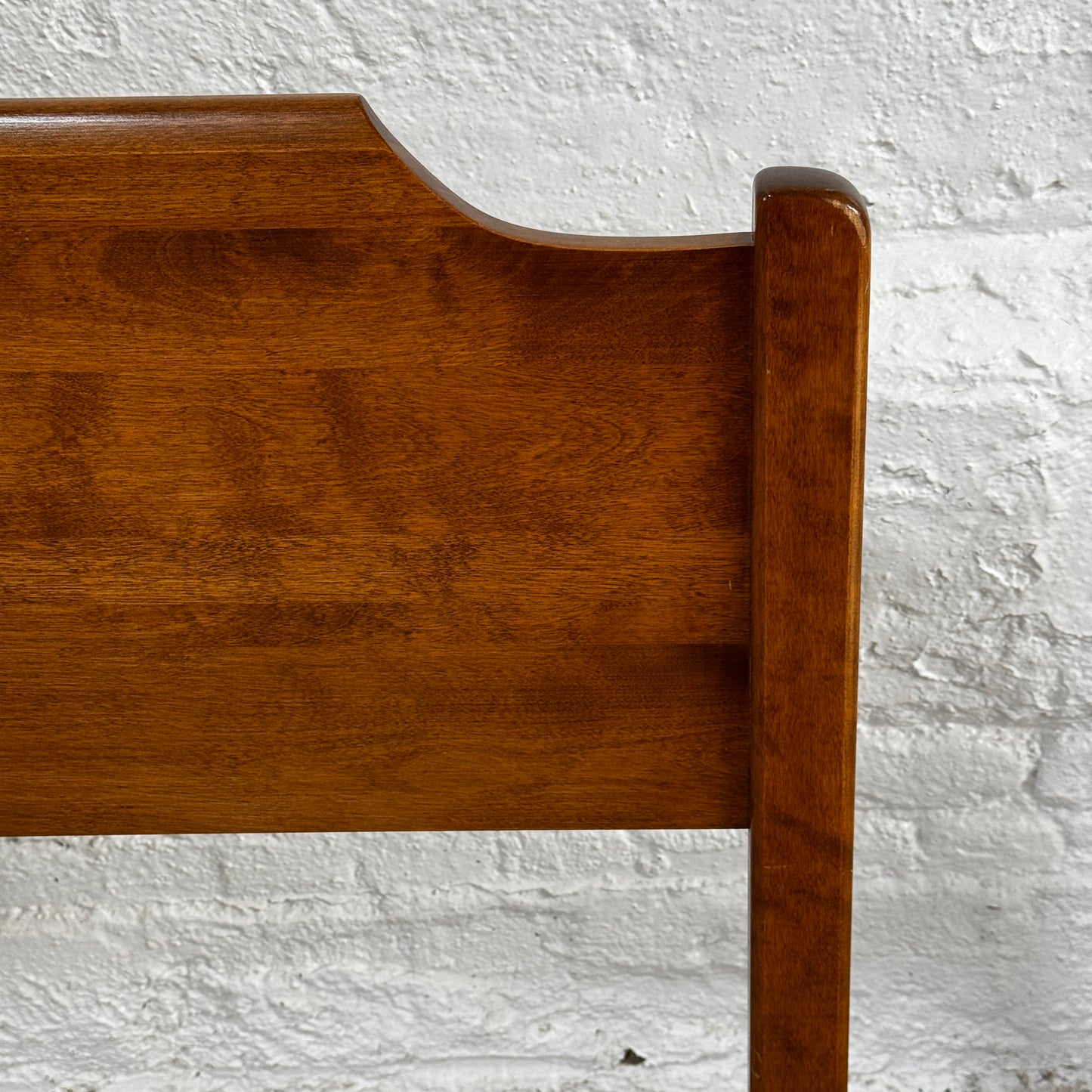 BG010 MID CENTURY WOODEN HEAD BOARD