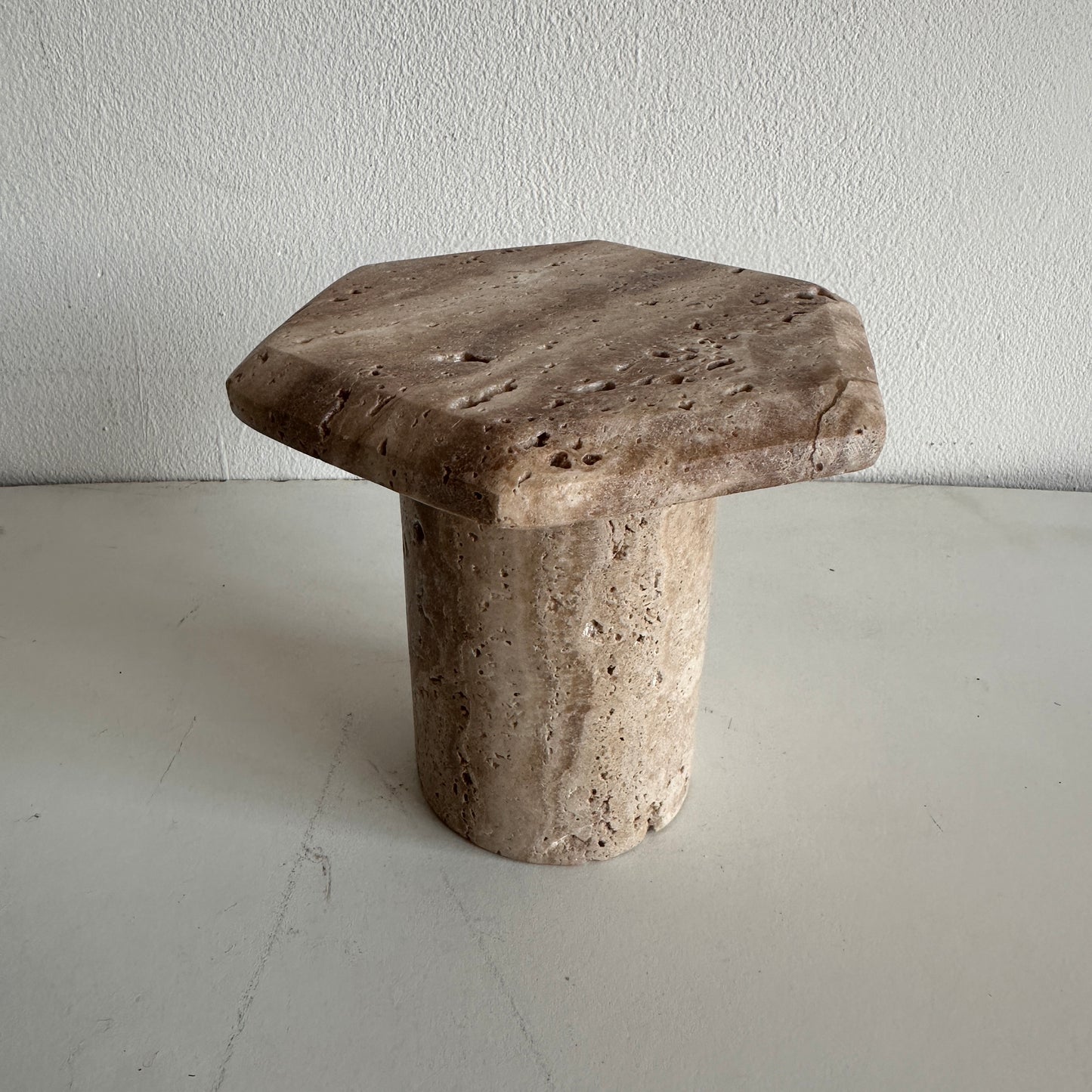 CA008 TRAVERTINE PILAR CANDLE PLATFORM