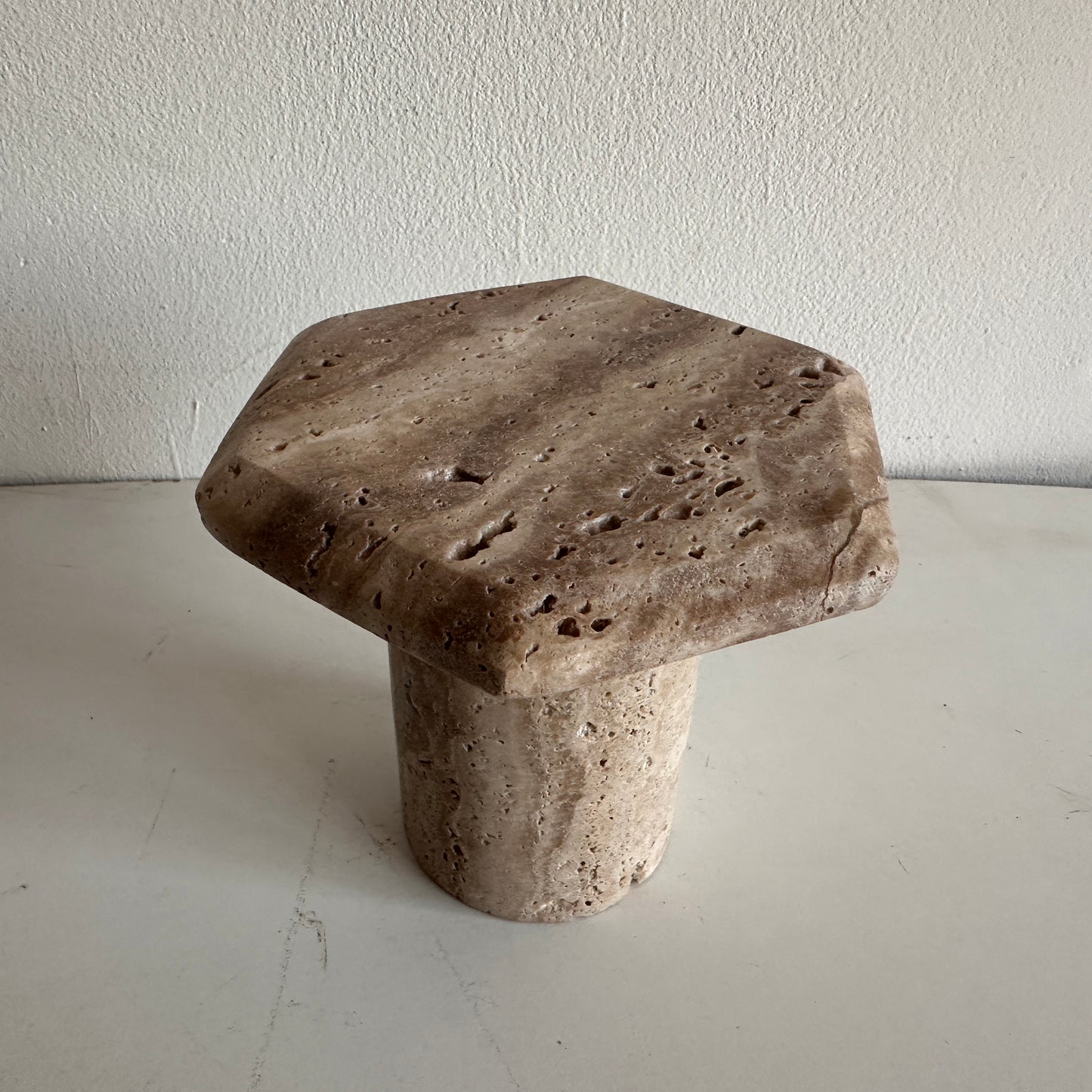 CA008 TRAVERTINE PILAR CANDLE PLATFORM