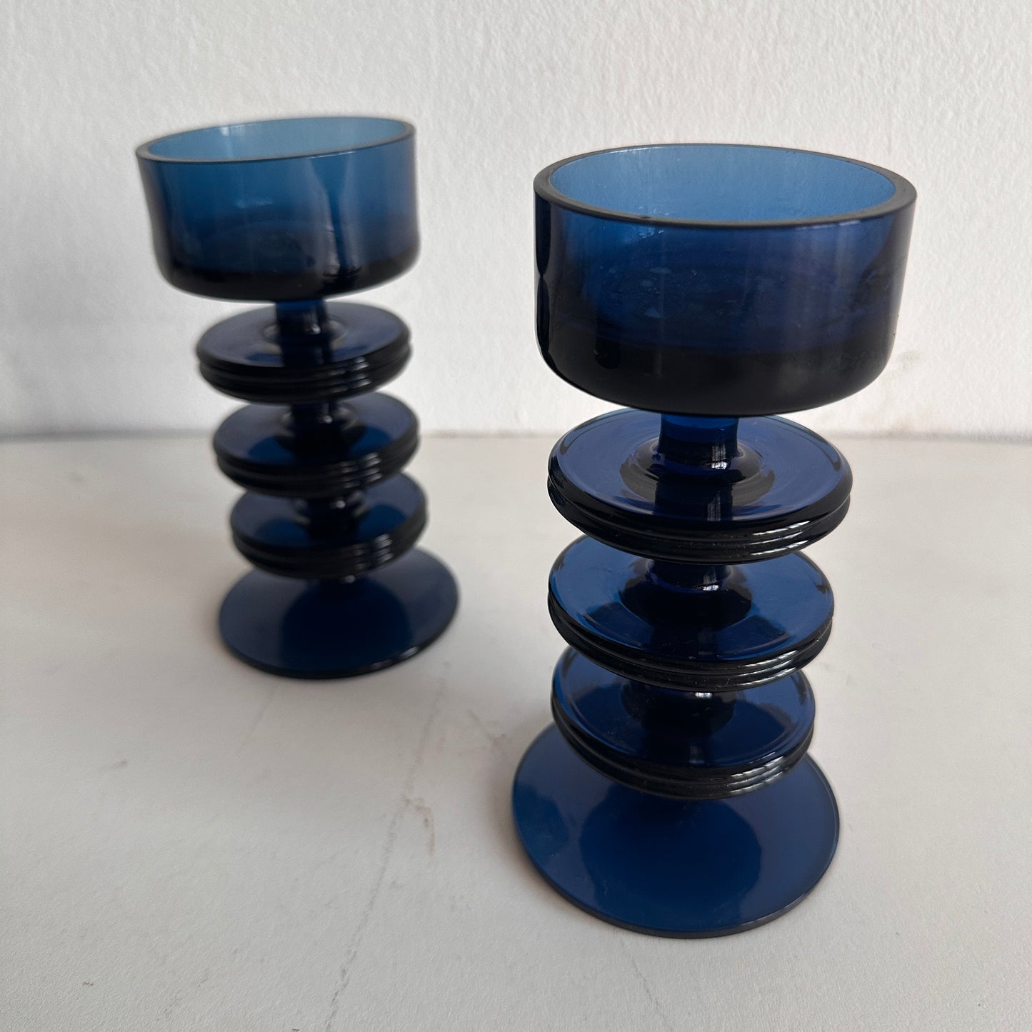 CA013 SET OF TWO DARK BLUE TINTED PILAR CANDLE HOLDERS