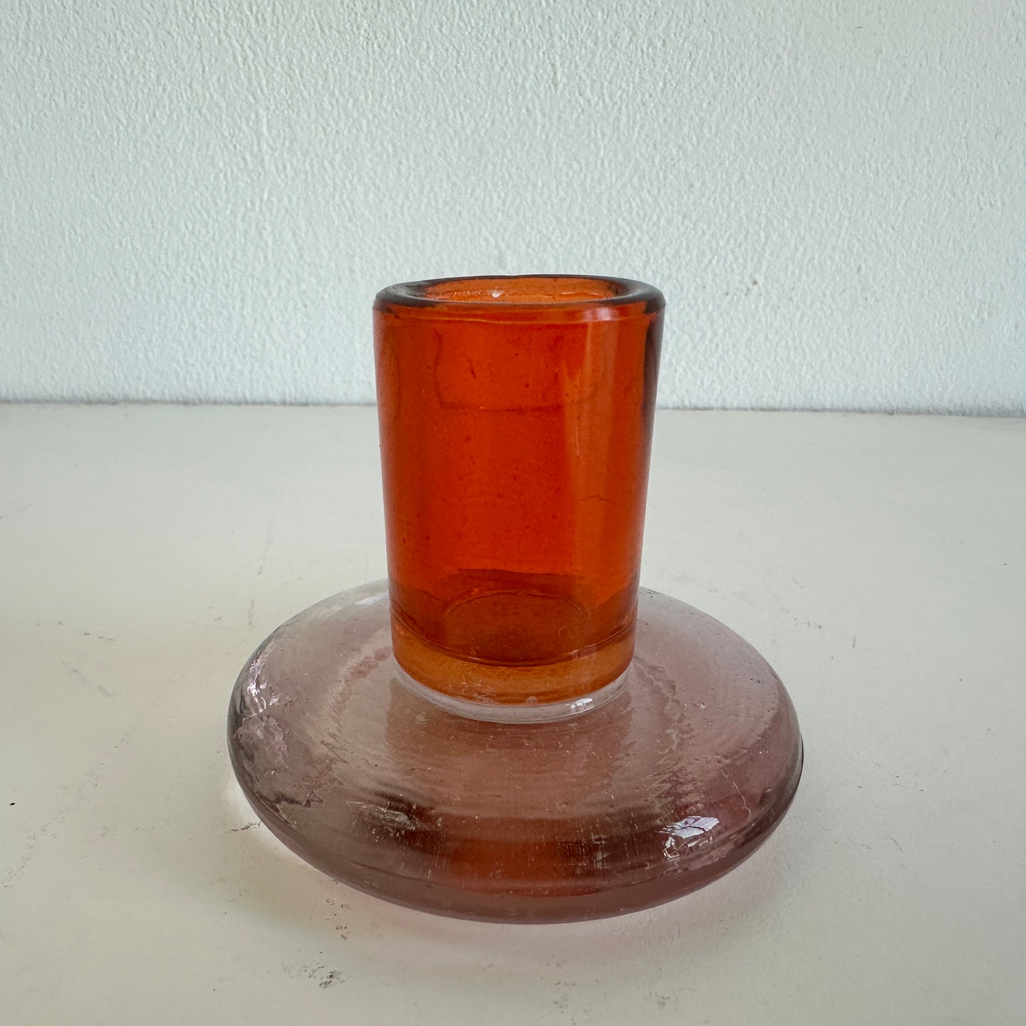 CA030 SMALL AMBER AND PINK TINTED TAPER CANDLE HOLDER