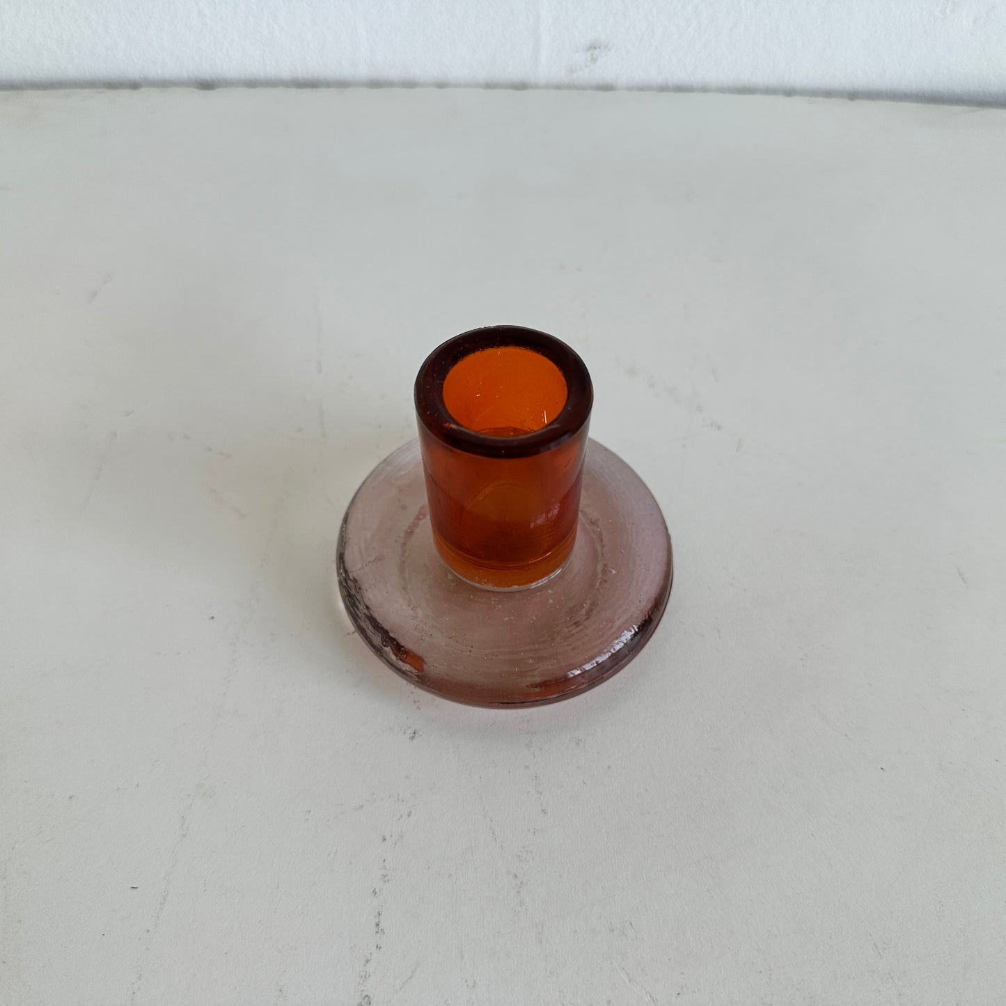 CA030 SMALL AMBER AND PINK TINTED TAPER CANDLE HOLDER