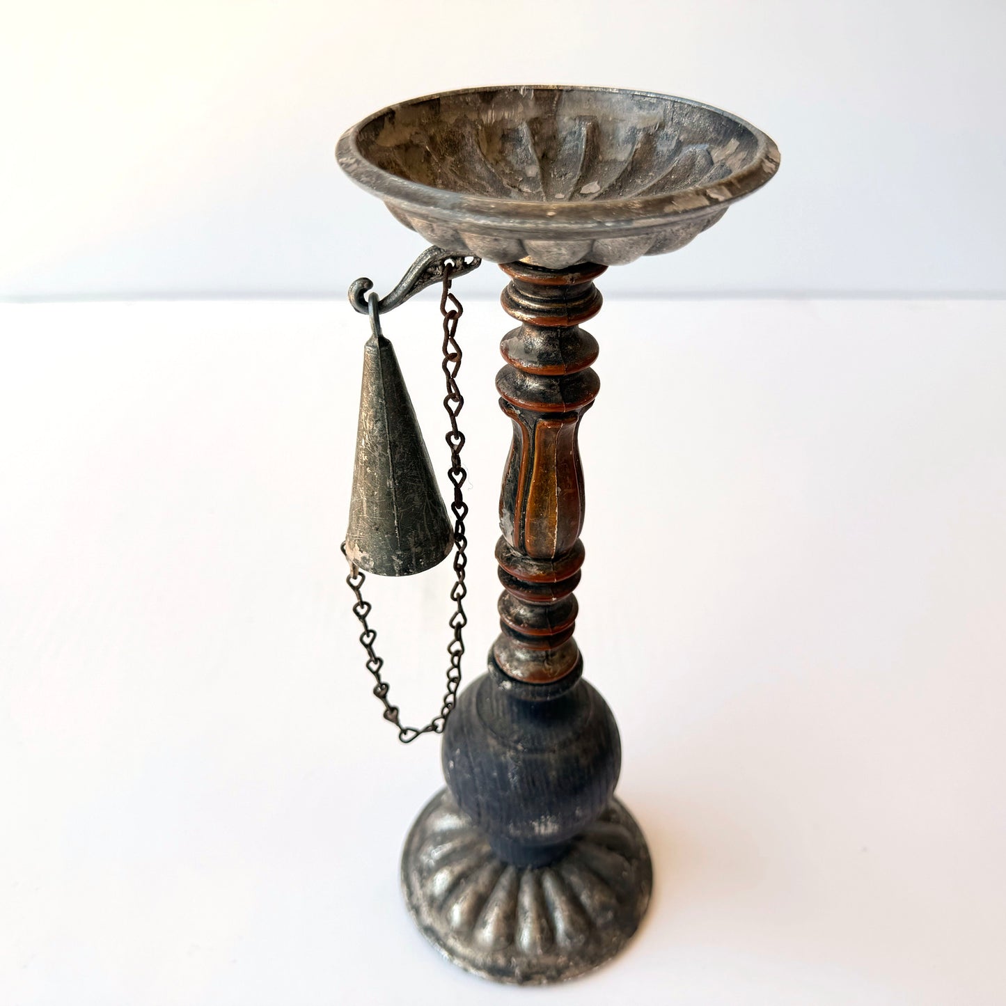 CA048 WOOD AND METAL CANDLE HOLDER WITH SNUFFER
