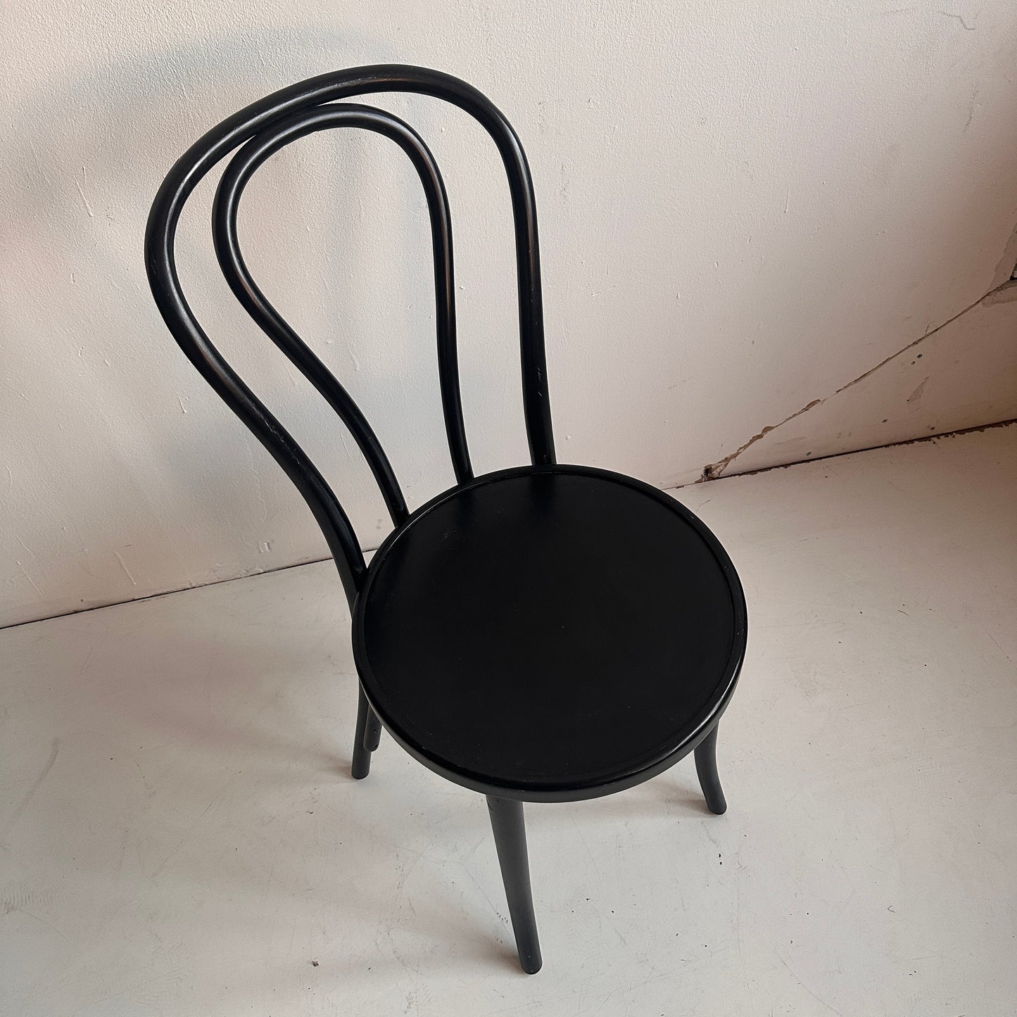 CH001 BLACK BEEFOLOGY CAFE CHAIR