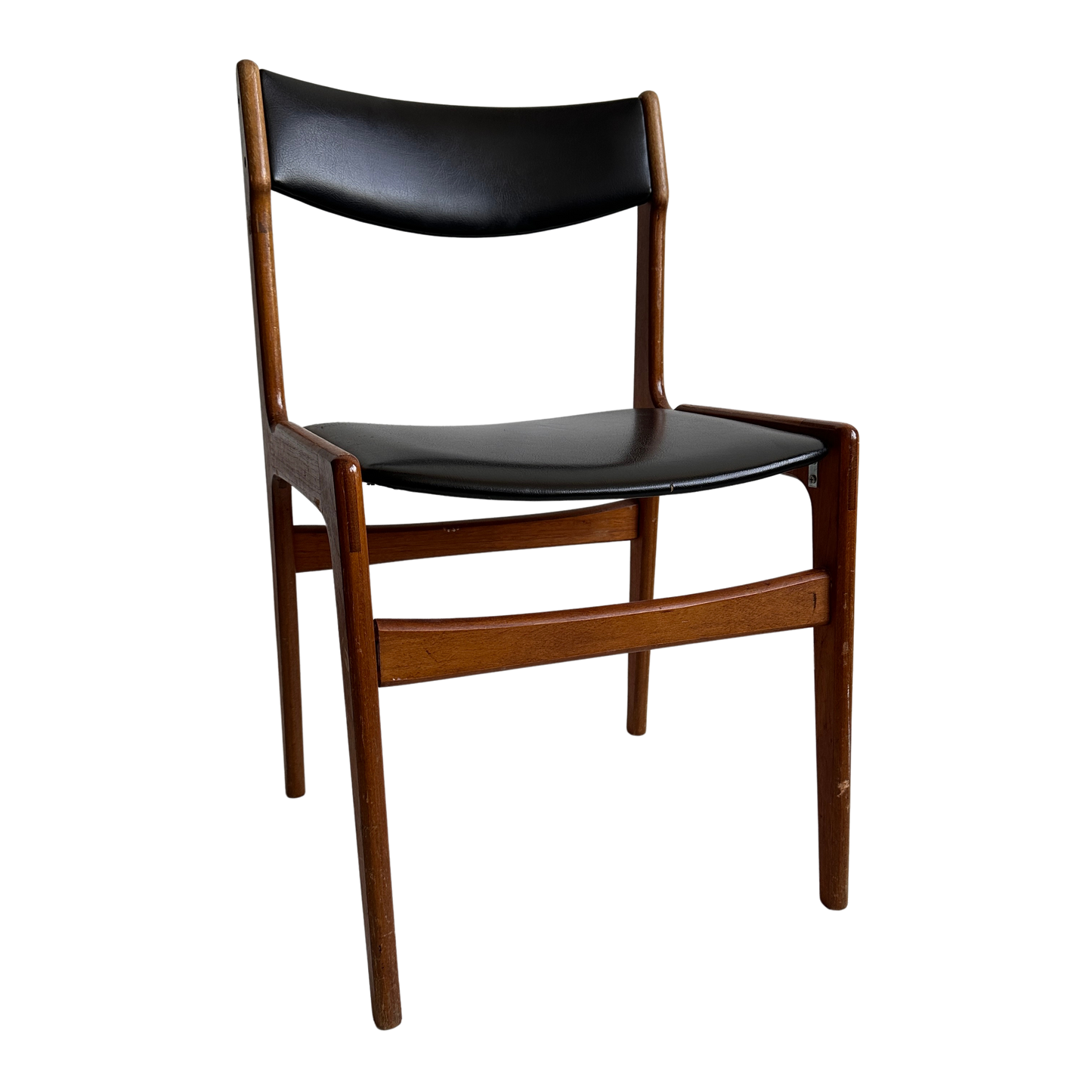 CH005 LIGHTLY DISTRESSED BLACK LEATHER & WOOD CHAIR