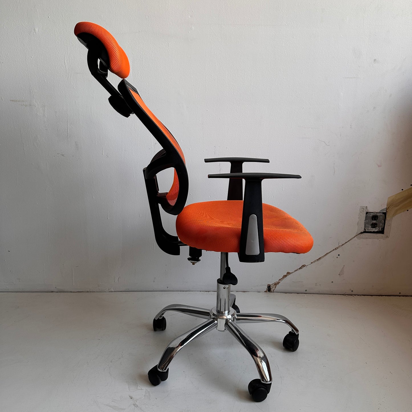 CH010 NEON ORANGE GAMER CHAIR