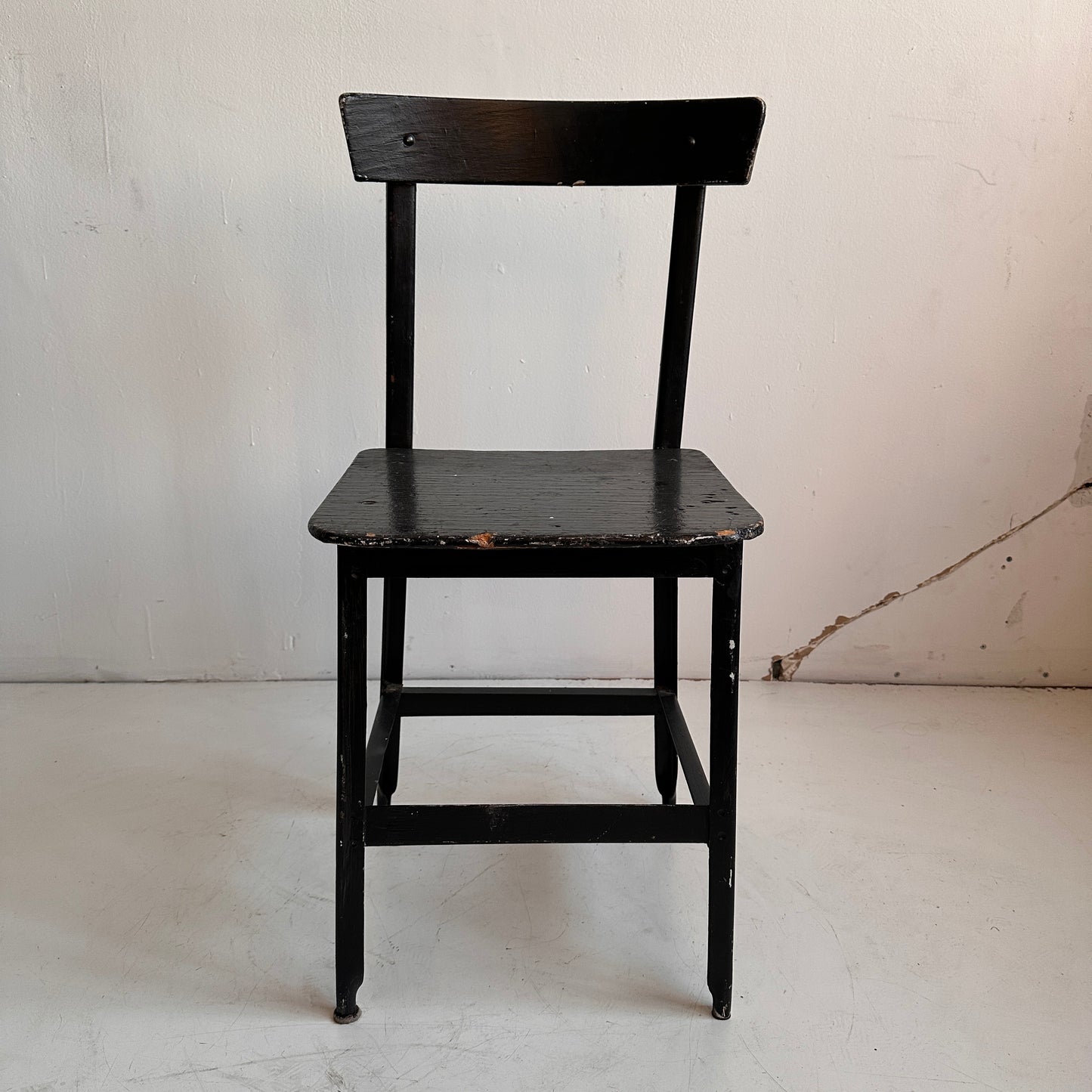 CH018 BLACK WOOD AND METAL CHAIR