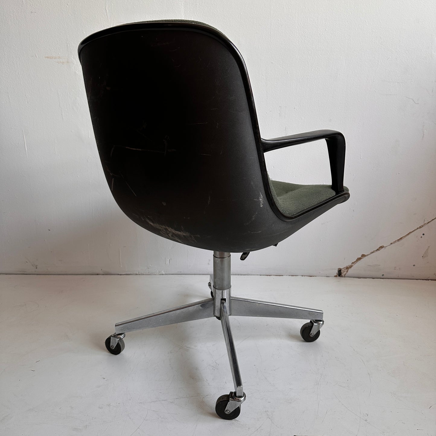 CH020 ROLLING OFFICE GREEN FABRIC CHAIR