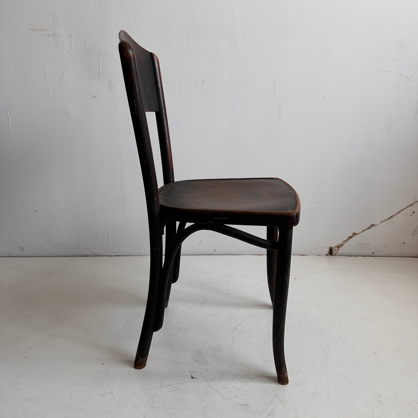 CH027 POIVRE BENTWOOD CAFE CHAIR