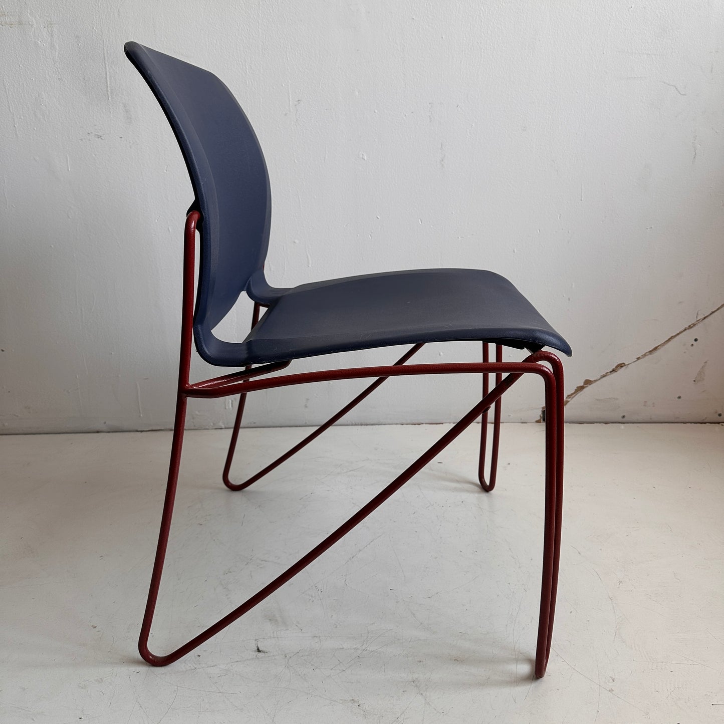 CH034 BLUE & RED CHU OFFICE CHAIRS