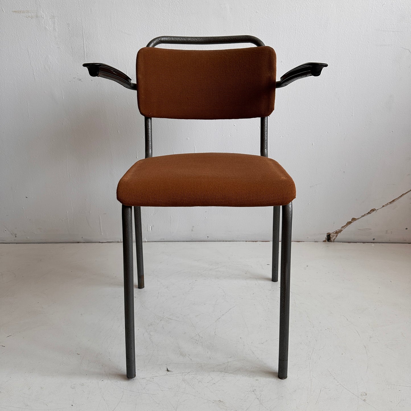 CH036 DUTCH DESIGN SIDE CHAIR WITH CINNAMON UPHOLSTERY