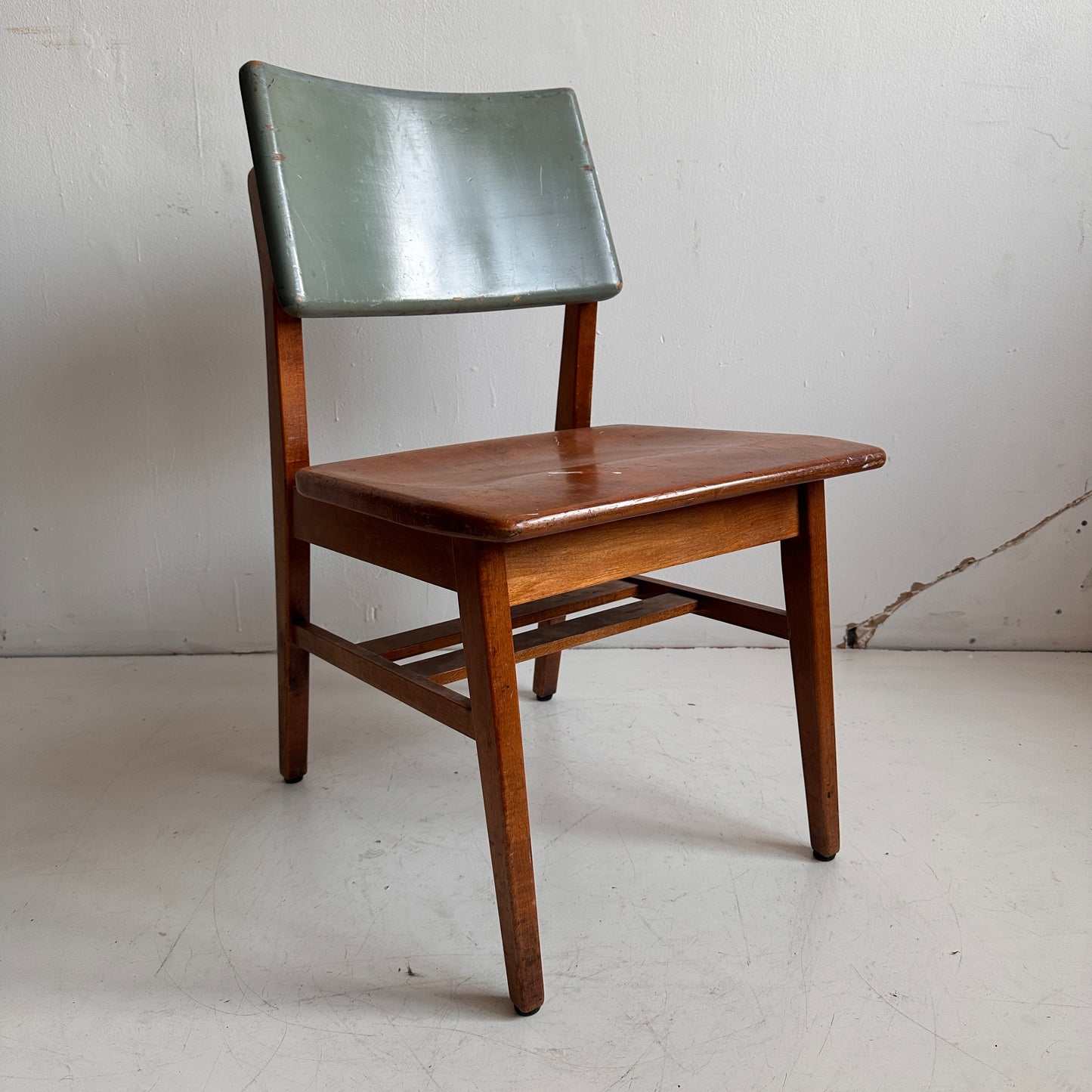 CH042 BK LIBRARY CHAIR