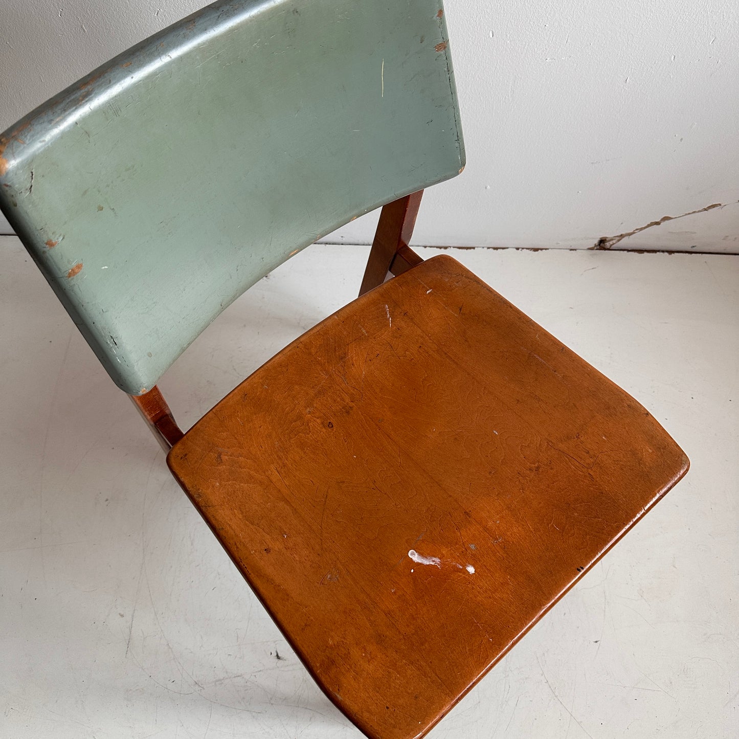 CH042 BK LIBRARY CHAIR