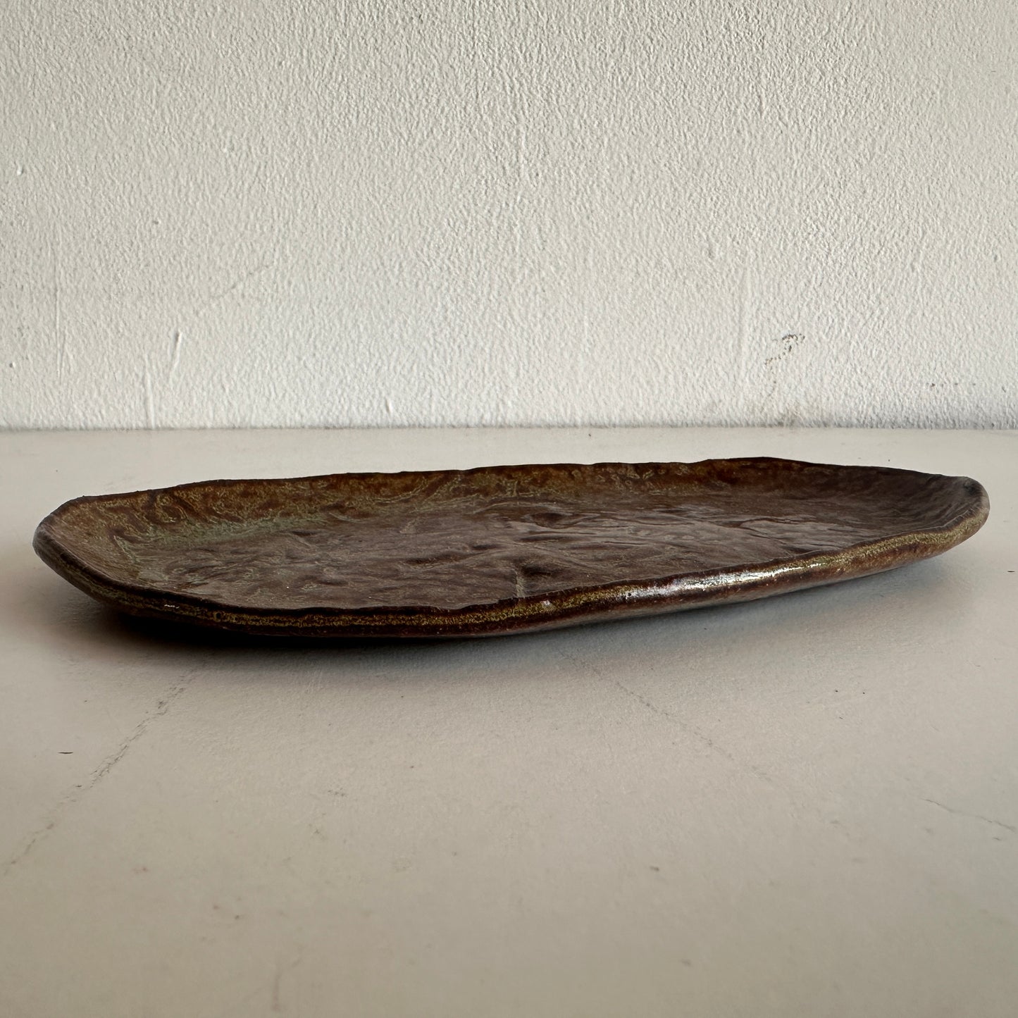 CT004 BROWN TEXTURED CERAMIC CATCHALL TRAY