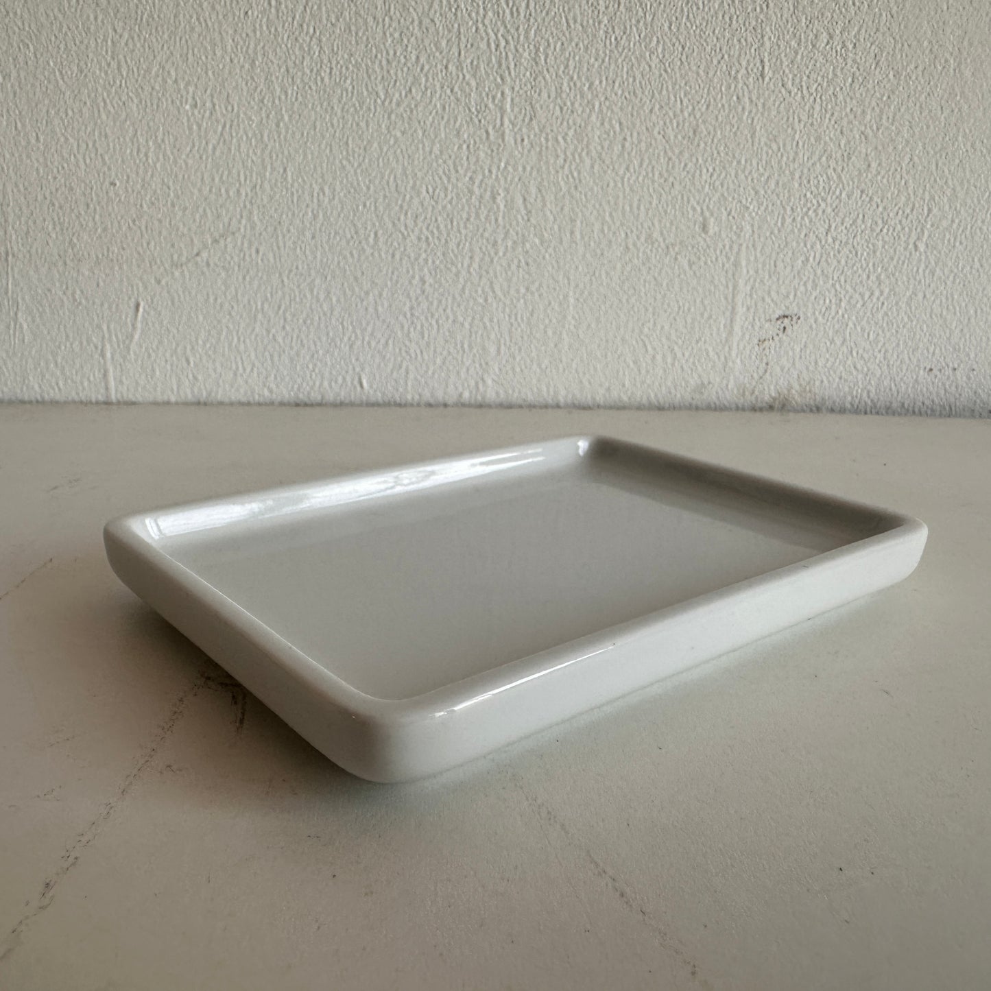 CT006 SMALL WHITE PORCELAIN TRAY