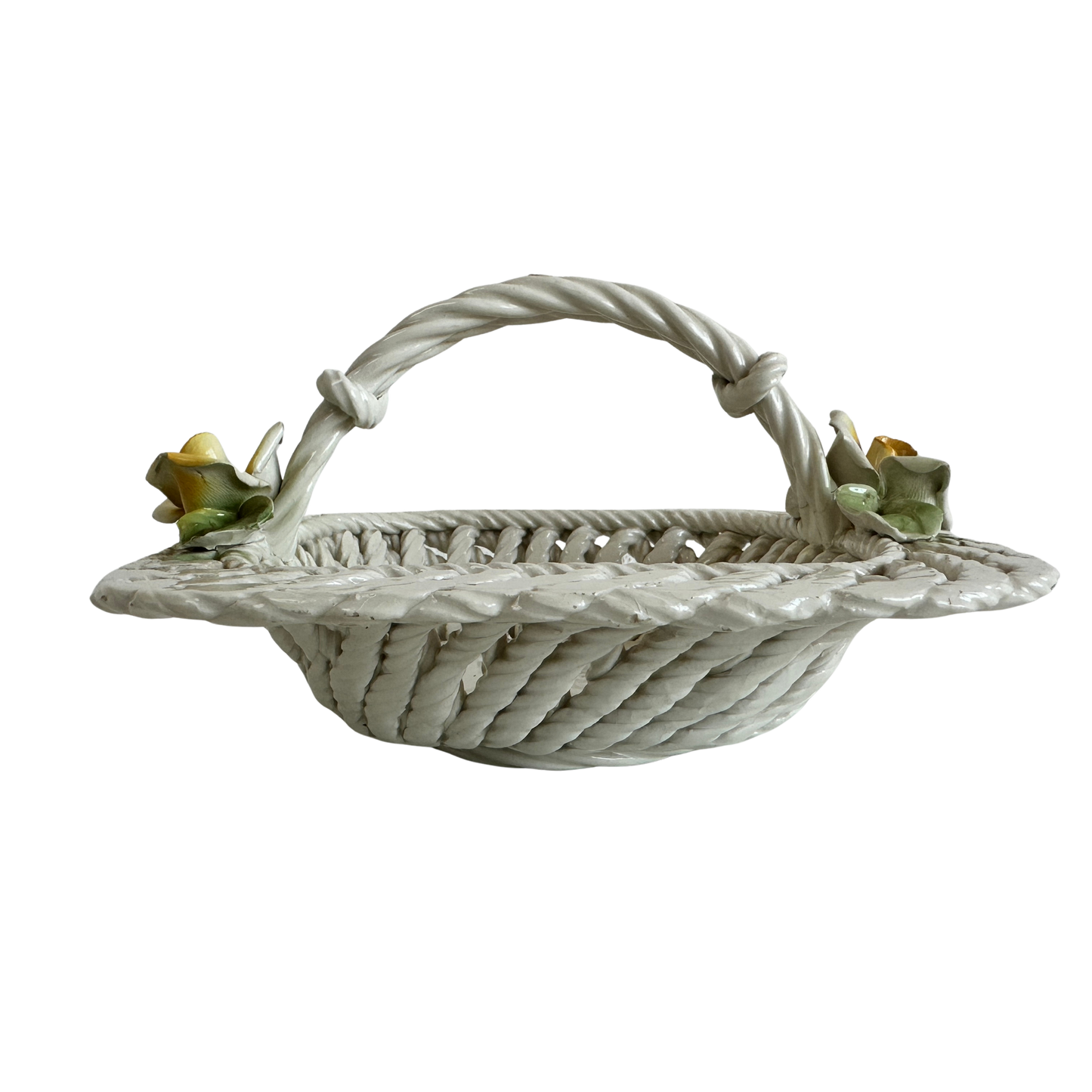 CT018 CERAMIC CERAMIC WICKER BASKET WITH YELLOW ROSE DETAILS