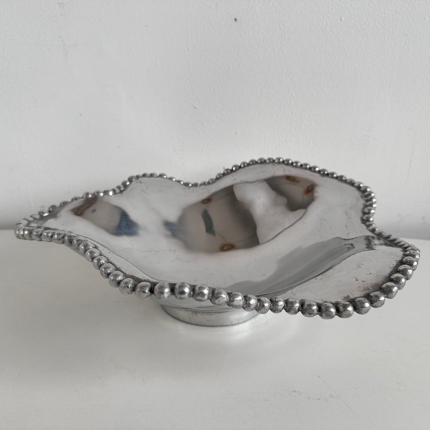 CT022 VINTAGE MARIPOSA CAST ALUMINUM WAVE BEADED BOWL