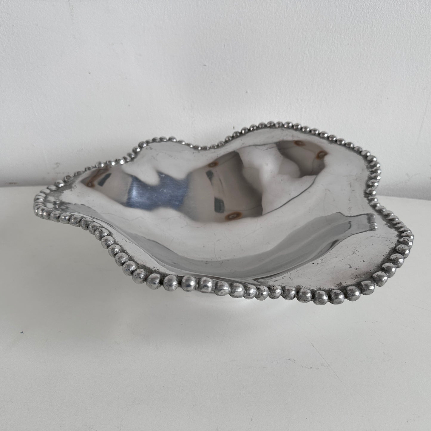 CT022 VINTAGE MARIPOSA CAST ALUMINUM WAVE BEADED BOWL