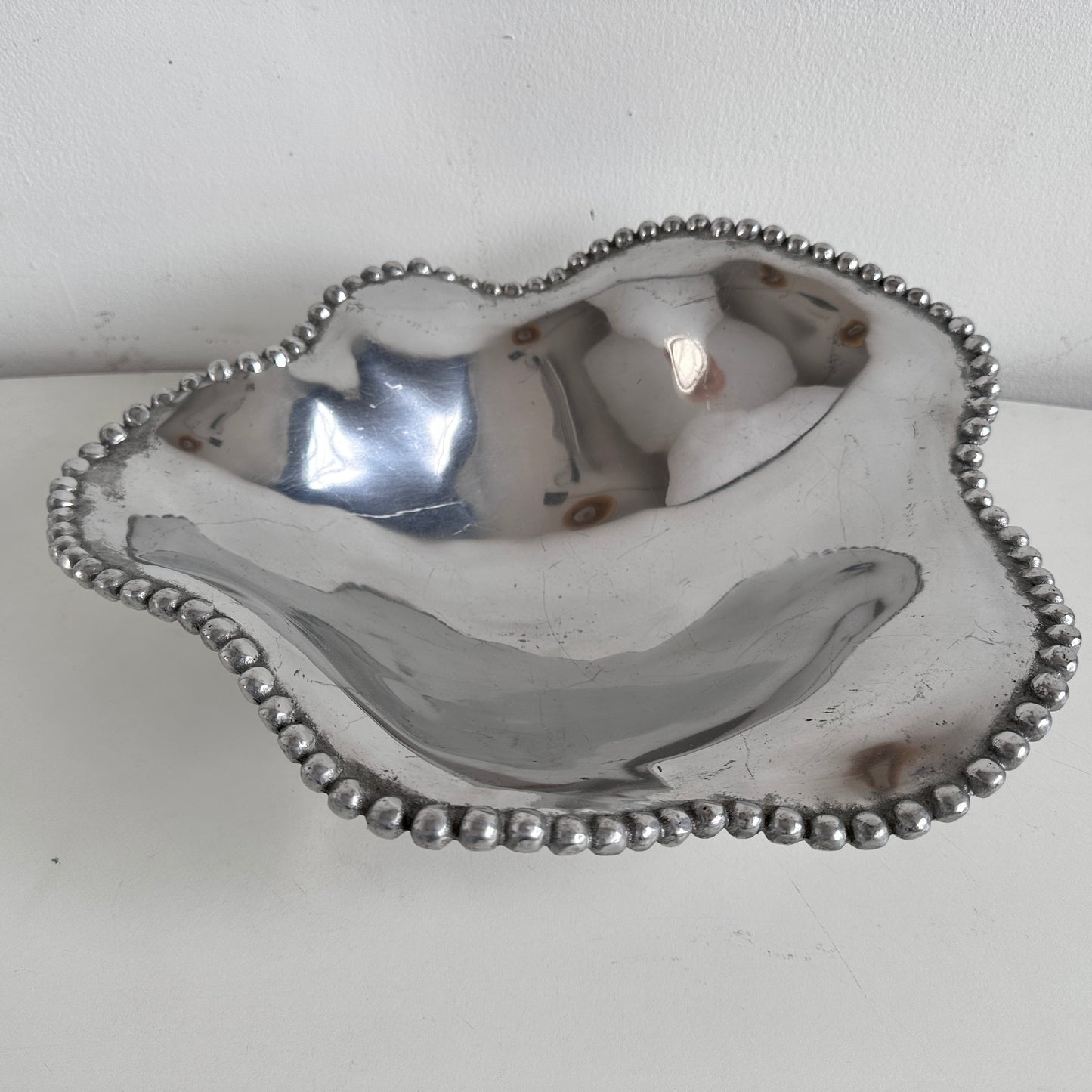 CT022 VINTAGE MARIPOSA CAST ALUMINUM WAVE BEADED BOWL