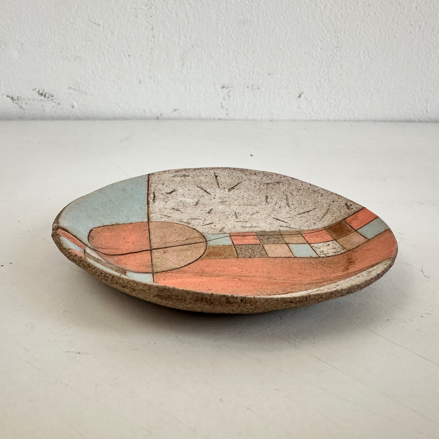 CT024 CERAMIC GEOMETRIC REINCARNATED PLATE