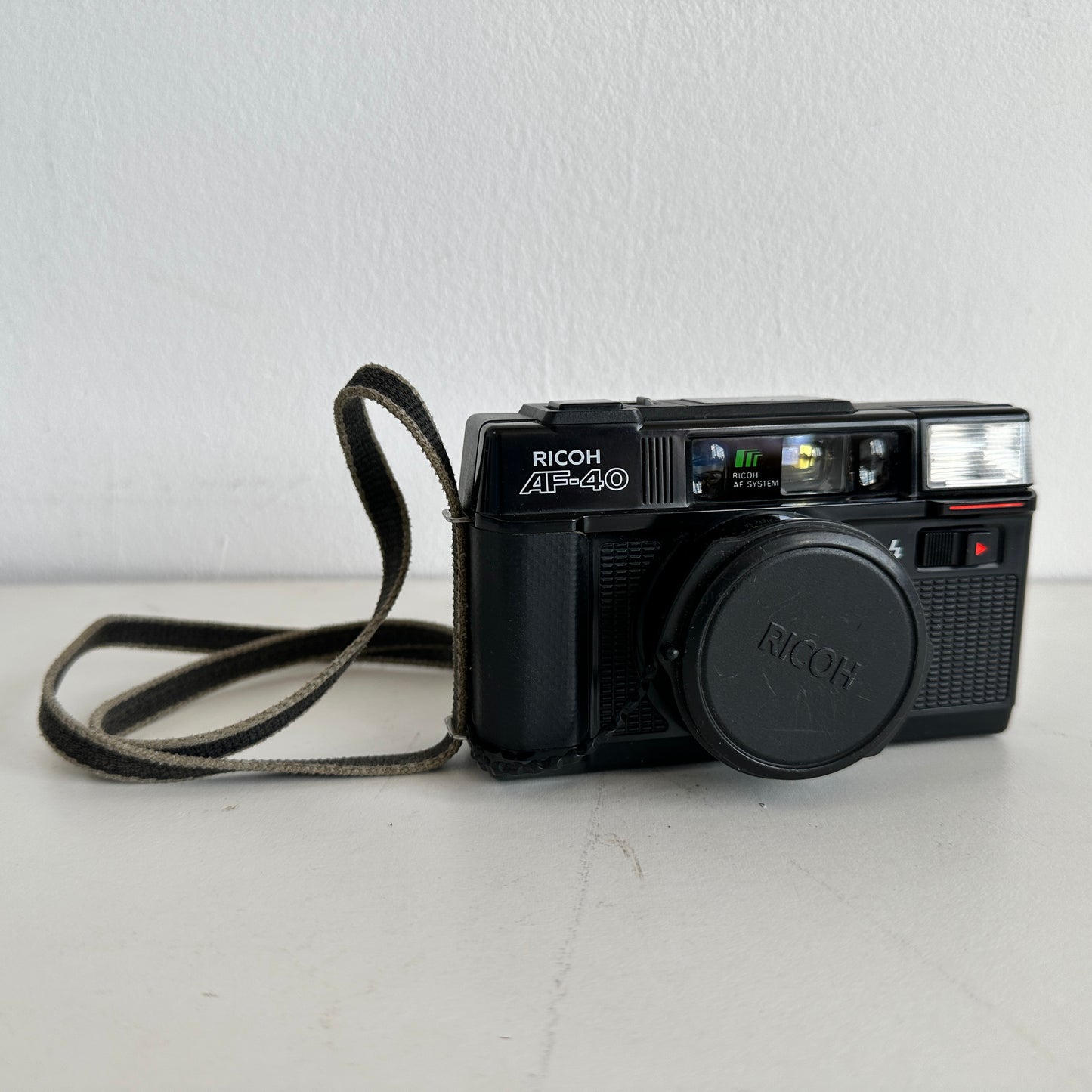 EL019 RICOH AF-40 POINT & SHOOT FILM CAMERA