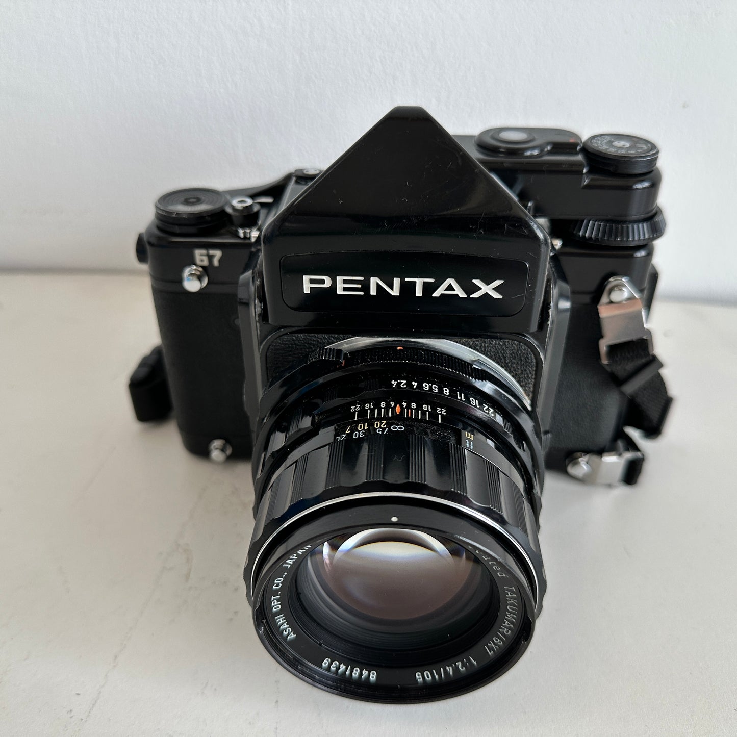 EL025 PENTAX 67 MEDIUM FORMAT CAMERA