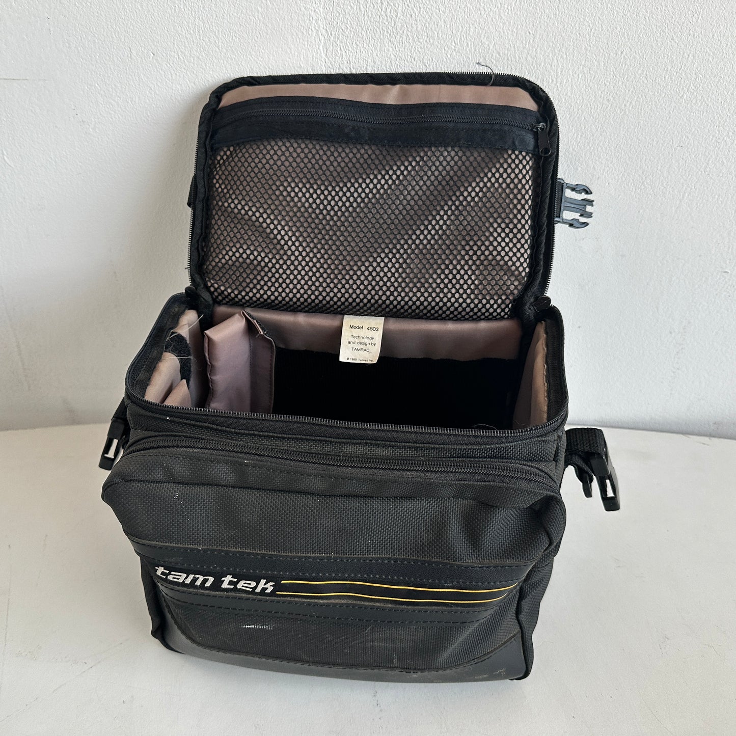 EL048 TAMTEK CAMERA BAG
