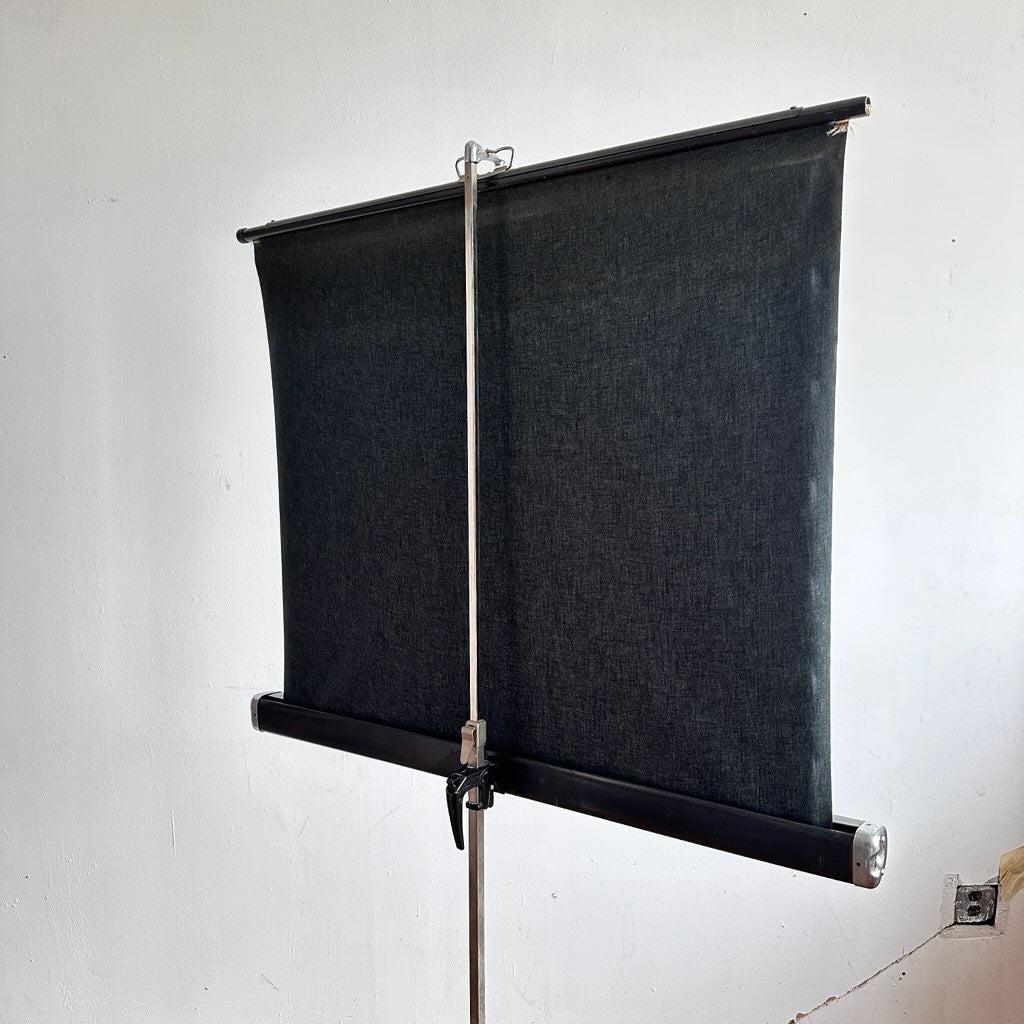 EL065 PROJECTOR SCREEN
