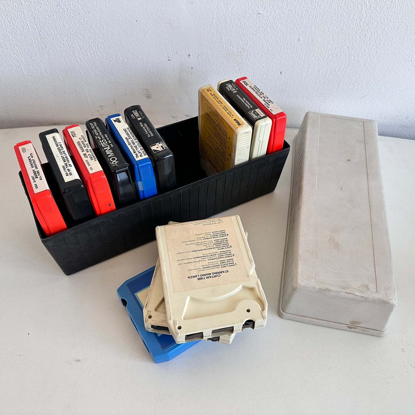 EL069 SET OF 12 - 8 TRACK TAPES WITH CASE