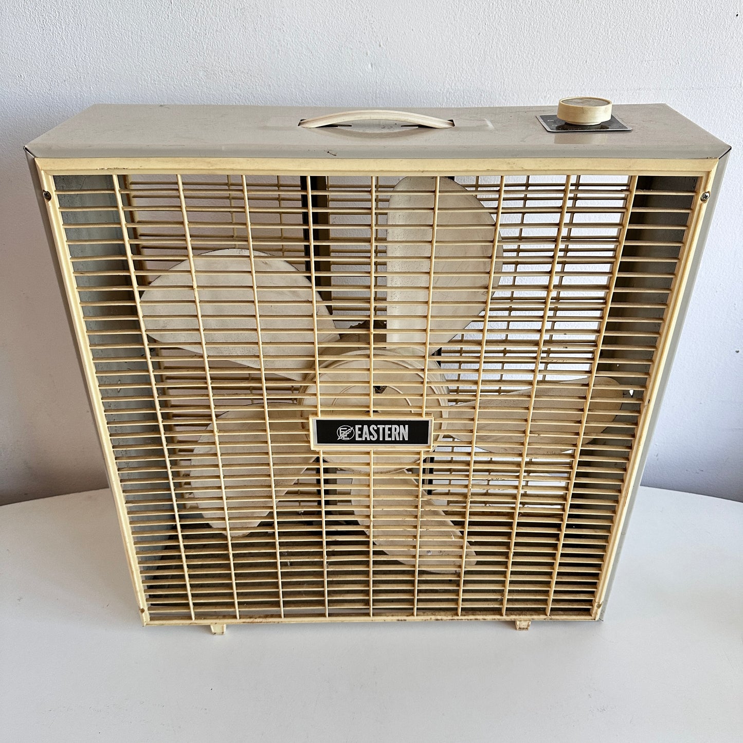 EL070 EASTERN THREE SPEED BOX FAN