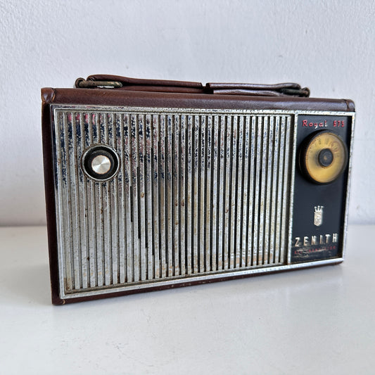 EL072 ZENITH ROYAL 675 PORTABLE TRANSISTER RADIO