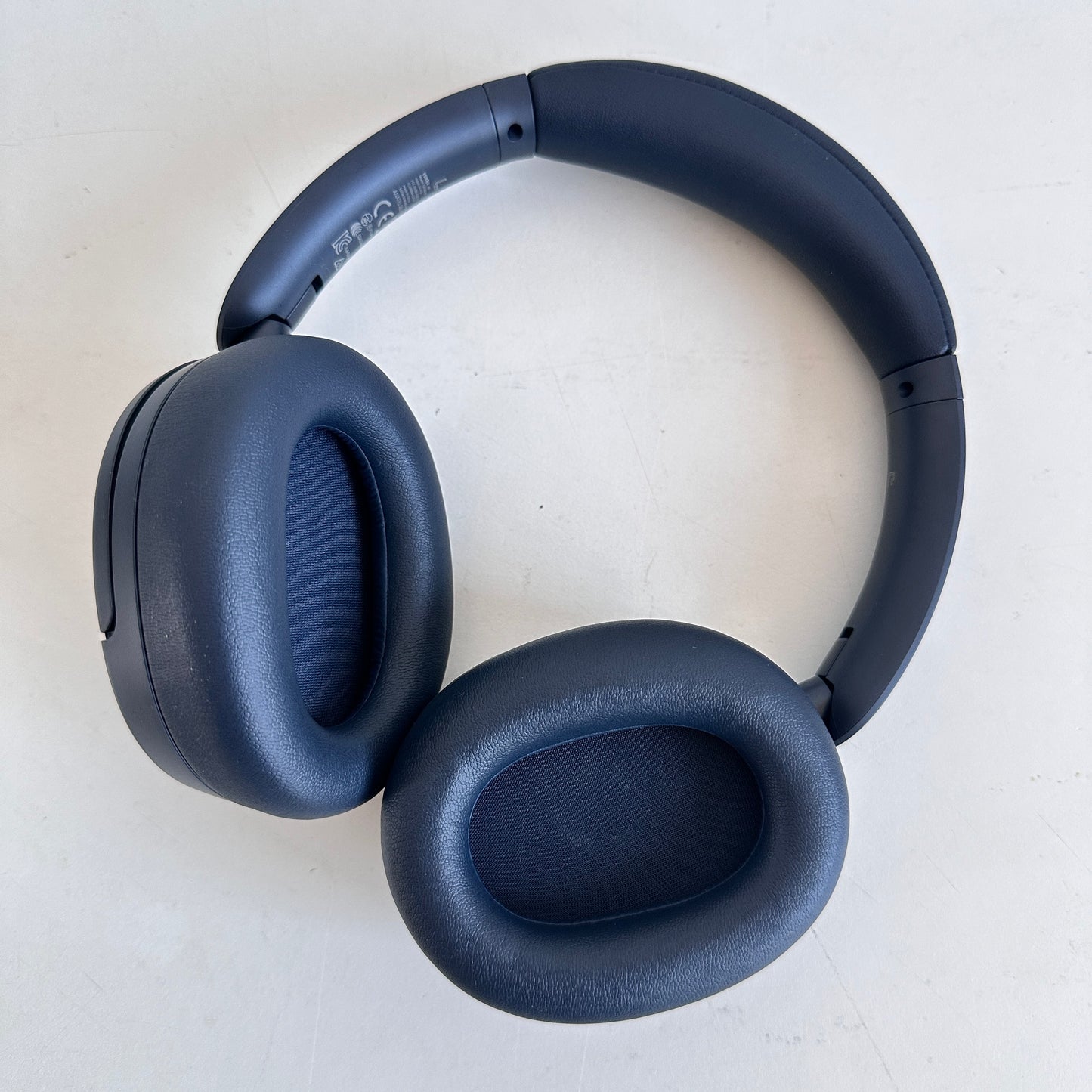 EL077 NAVY BLUE WIRELESS HEADPHONES