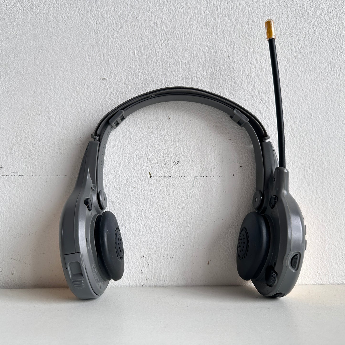 EL083 SONY FM/AM WALKMAN HEADPHONES