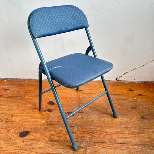 FC007 BLUE FABRIC AND METAL FOLDING CHAIR