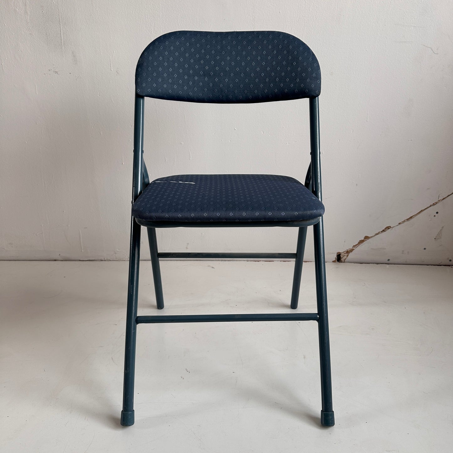 FC007 BLUE FABRIC AND METAL FOLDING CHAIR