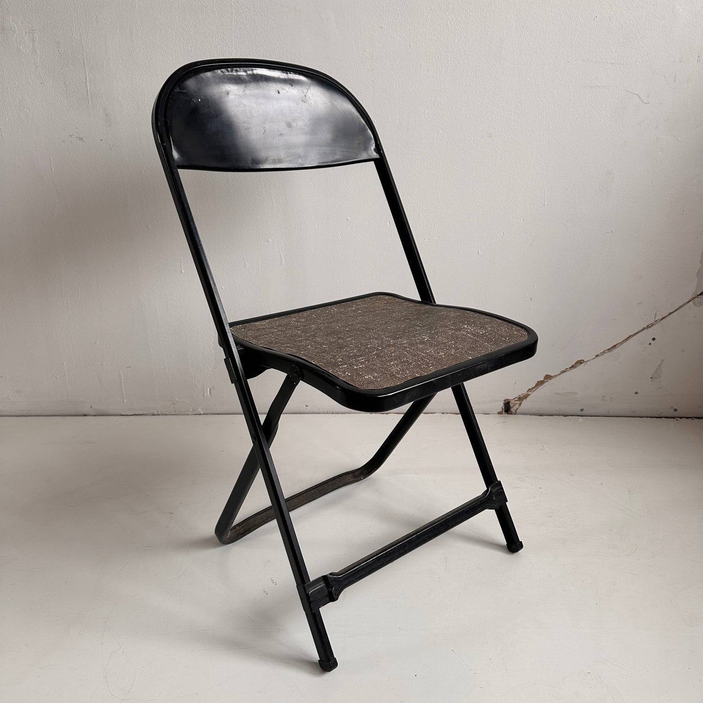 FC009 BLACK METAL FOLDING CHAIR