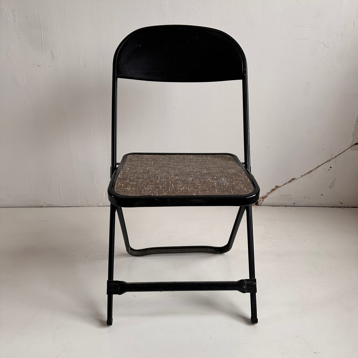FC009 BLACK METAL FOLDING CHAIR