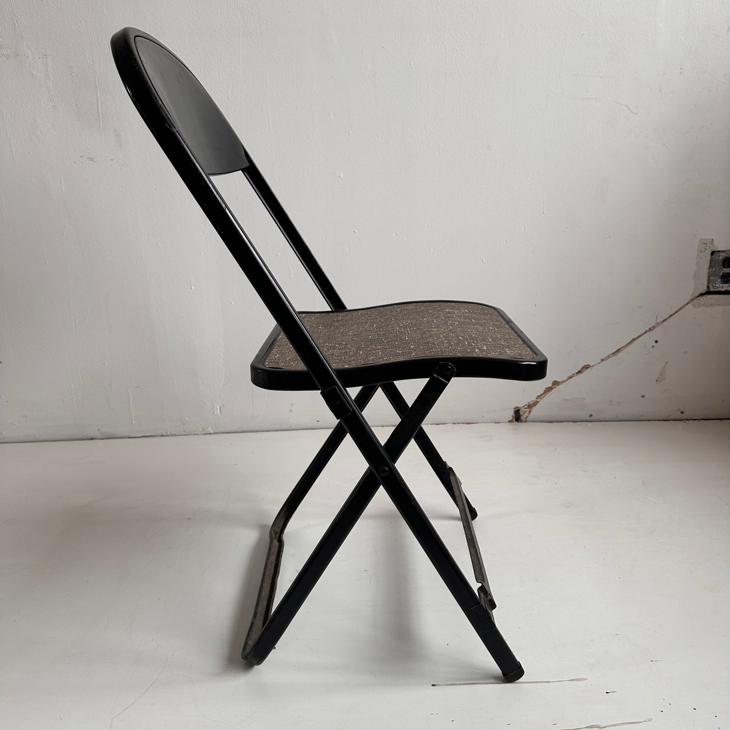 FC009 BLACK METAL FOLDING CHAIR